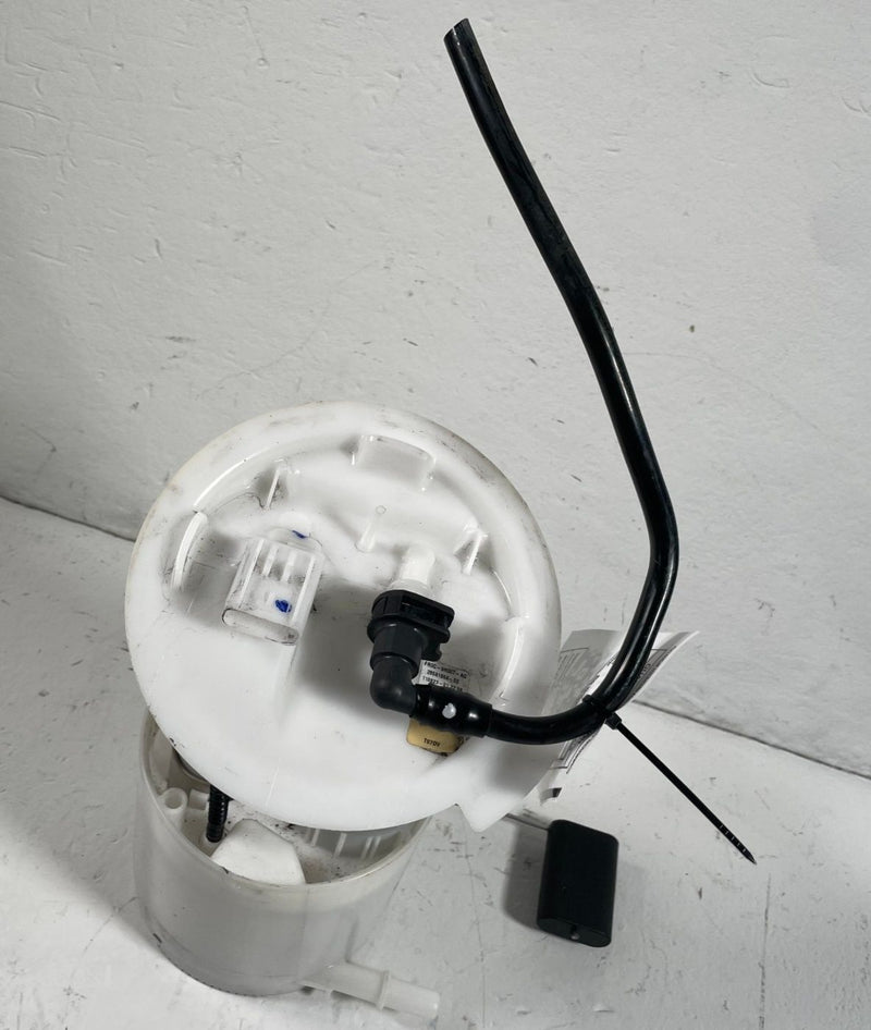 Load image into Gallery viewer, 2015-2025 FORD MUSTANG ENGINE GAS FUEL TANK PUMP SENDING UNIT 2.3L # 112978

