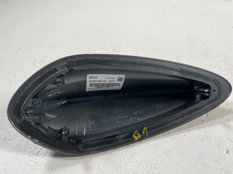 Load image into Gallery viewer, 19-25 BMW G20 330i XDRIVE ROOF SHARK FIN ANTENNA MODULE &amp; COVER GRAY B39 #110238
