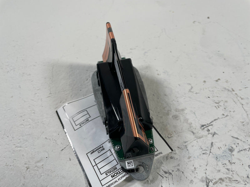 Load image into Gallery viewer, 19-25 BMW G20 330i XDRIVE ROOF SHARK FIN ANTENNA MODULE &amp; COVER GRAY B39 #110238
