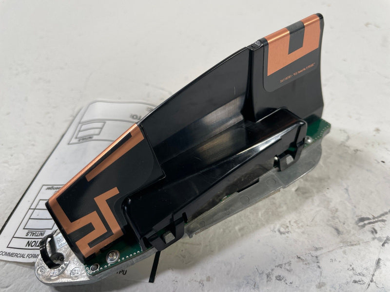 Load image into Gallery viewer, 19-25 BMW G20 330i XDRIVE ROOF SHARK FIN ANTENNA MODULE &amp; COVER GRAY B39 #110238
