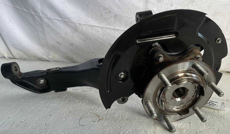 Load image into Gallery viewer, 20-23 FORD RANGER 4x4 FRONT RIGHT SIDE SPINDLE KNUCKLE W/ BEARING HUB # 112196
