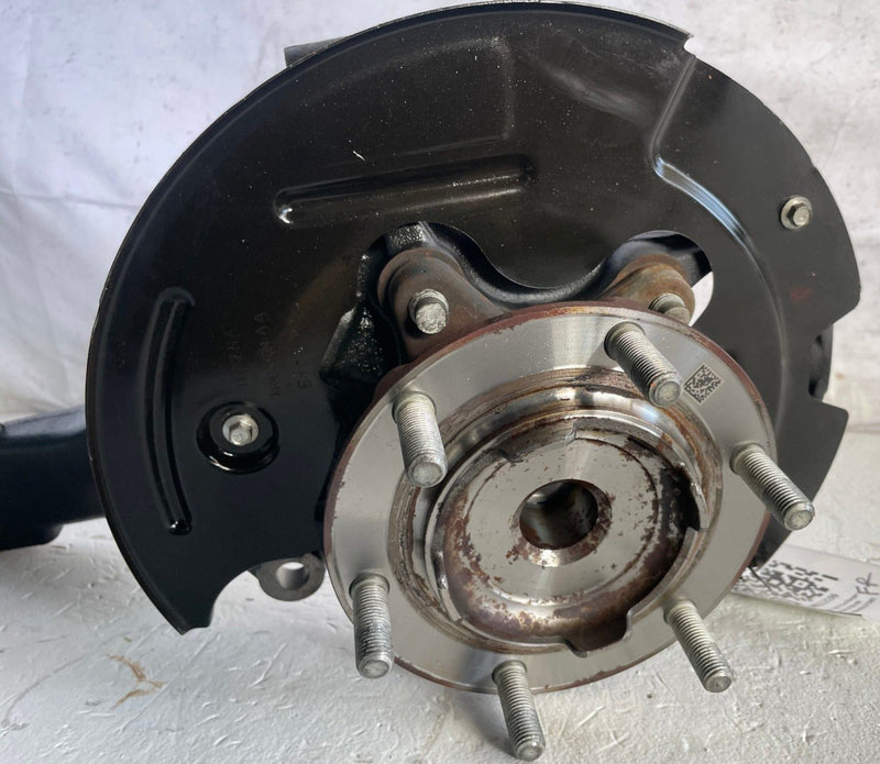 Load image into Gallery viewer, 20-23 FORD RANGER 4x4 FRONT RIGHT SIDE SPINDLE KNUCKLE W/ BEARING HUB # 112196

