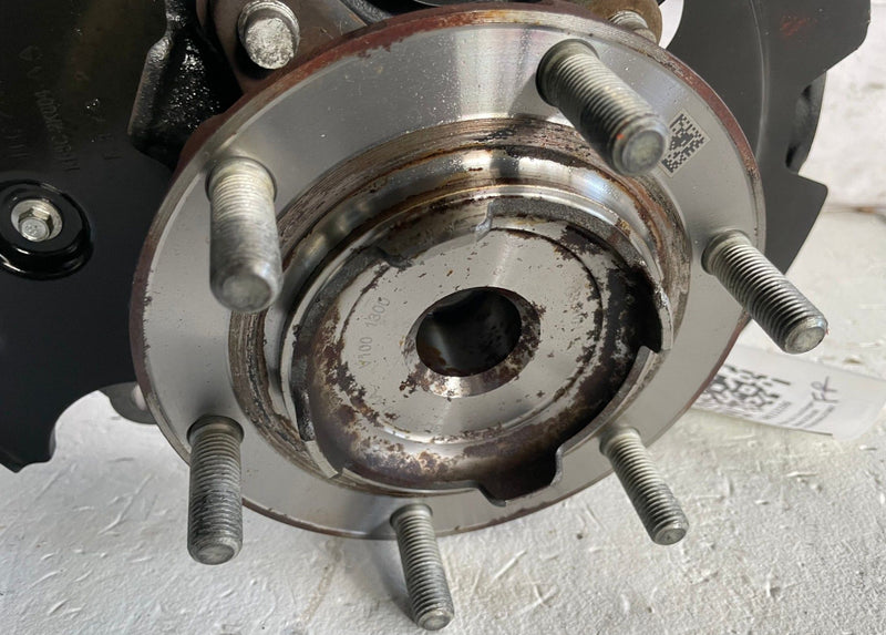 Load image into Gallery viewer, 20-23 FORD RANGER 4x4 FRONT RIGHT SIDE SPINDLE KNUCKLE W/ BEARING HUB # 112196
