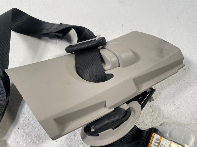 Load image into Gallery viewer, 2022 - 2025 HONDA CIVIC FRONT RIGHT PASSENGER SIDE SEAT BELT RETRACTOR # 108879

