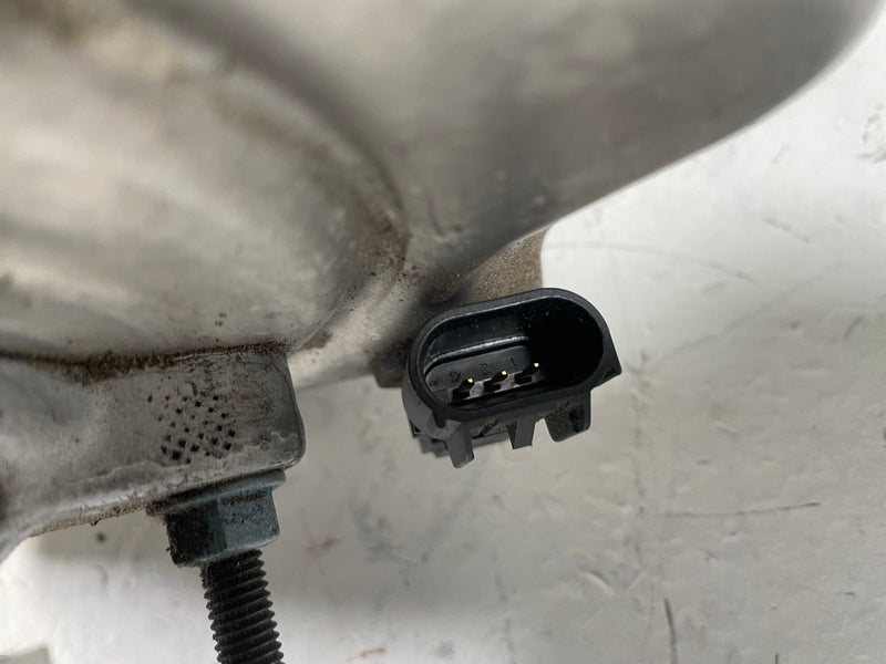 Load image into Gallery viewer, 18-23 FORD MUSTANG ECOBOOST POWER BRAKE BOOSTER W/ MASTER CYLINDER 2.3L # 112983
