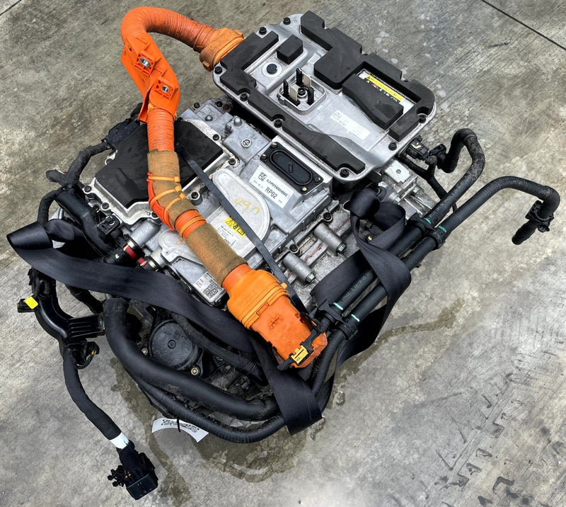 Load image into Gallery viewer, HYUNDAI IONIQ 6 AWD REAR ELECTRIC DRIVE ENGINE MOTOR ASSEMBLY 17K 23-25 # 109840
