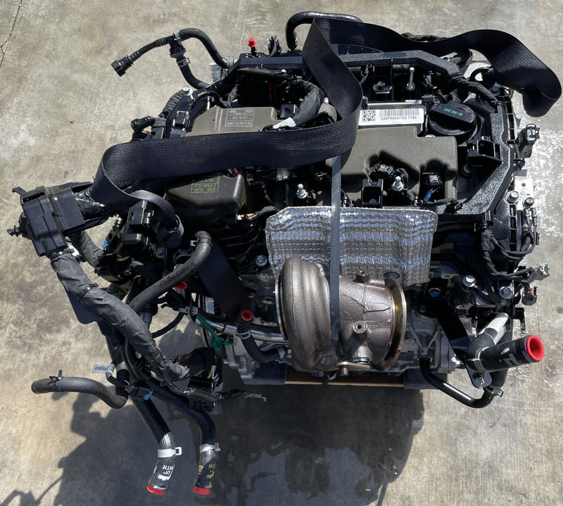 Load image into Gallery viewer, HYUNDAI SANTA FE FWD AUTOMATIC ENGINE MOTOR ASSEMBLY 2.5L 11K MILES 24-25 106971
