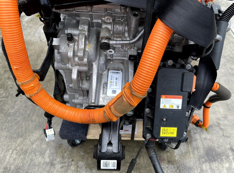 Load image into Gallery viewer, HYUNDAI IONIQ 6 AWD FRONT ELECTRIC DRIVE ENGINE MOTOR ASSEMBLY 17K 23-25 #109841
