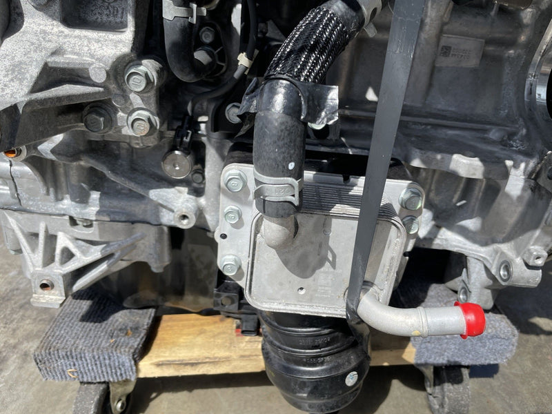 Load image into Gallery viewer, HYUNDAI SANTA FE FWD AUTOMATIC ENGINE MOTOR ASSEMBLY 2.5L 11K MILES 24-25 106971
