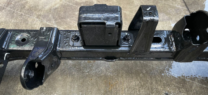 Load image into Gallery viewer, 2023-2025 HYUNDAI IONIQ 6 REAR SUBFRAME CROSSMEMBER CRADLE 55405-KL000 #112309
