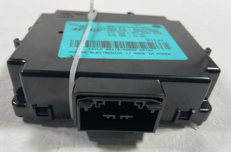 Load image into Gallery viewer, 25-26 HYUNDAI TUCSON POWER INVERTER COMPUTER CONTROL MODULE LDC UNIT # 113037

