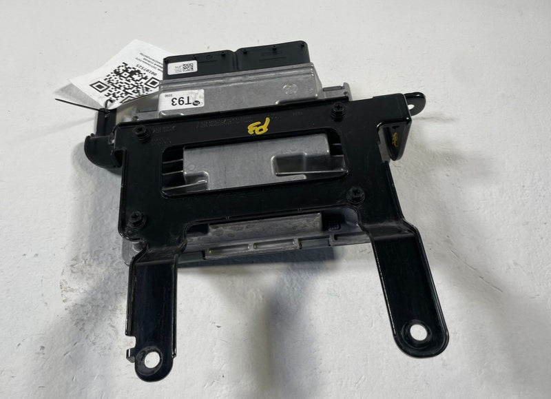 Load image into Gallery viewer, 2022 - 2025 GENESIS GV70 ENGINE &amp; BODY CONTROL MODULE UNIT W/ KEY FOB #107525
