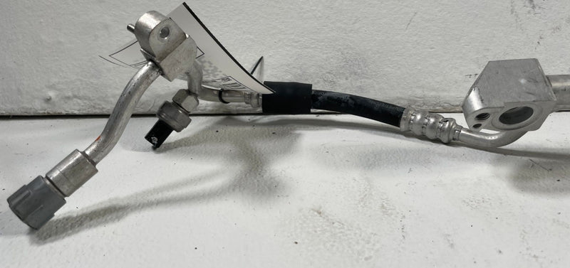 Load image into Gallery viewer, 19-25 BMW G20 330i xDrive AC AIR CONDITIONING REFRIGERANT SUCTION HOSE # 110277
