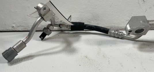19-25 BMW G20 330i xDrive AC AIR CONDITIONING REFRIGERANT SUCTION HOSE