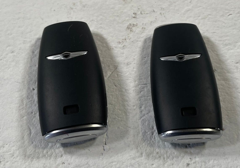 Load image into Gallery viewer, 2022 - 2025 GENESIS GV70 ENGINE &amp; BODY CONTROL MODULE UNIT W/ KEY FOB #107525
