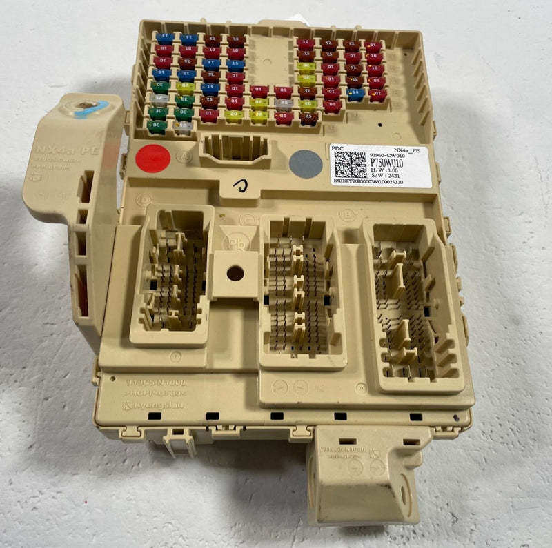 Load image into Gallery viewer, 2025-2026 HYUNDAI TUCSON CABIN FUSE RELAY JUNCION BLOCK BOX 91960CW010 # 113022
