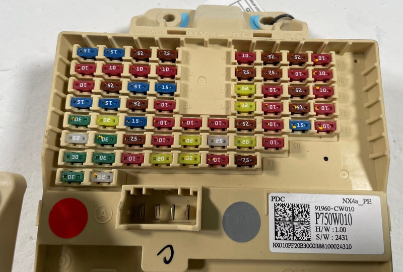 Load image into Gallery viewer, 2025-2026 HYUNDAI TUCSON CABIN FUSE RELAY JUNCION BLOCK BOX 91960CW010 # 113022

