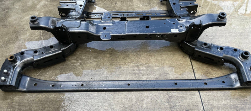 Load image into Gallery viewer, 23-25 HYUNDAI IONIQ 6 RWD FRONT SUSPENSION SUBFRAME CROSSMEMBER CRADLE # 112310
