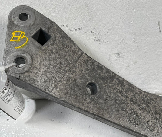 2019-2025 BMW G20 330i xDrive TRANSMISSION CROSSMEMBER MOUNT 22319485312