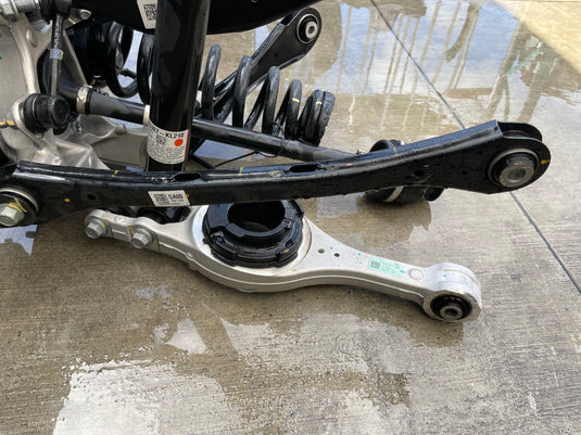 2023-2025 HYUNDAI IONIQ 6 RWD REAR LEFT SIDE SUSPENSION KNEE ASSEMBLY