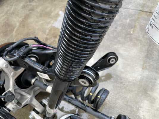2023-2025 HYUNDAI IONIQ 6 RWD REAR LEFT SIDE SUSPENSION KNEE ASSEMBLY
