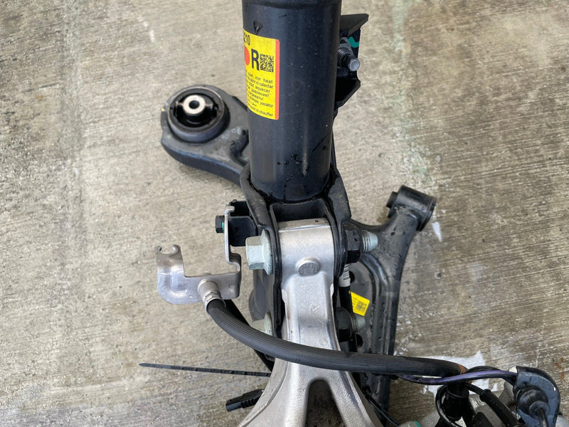 Load image into Gallery viewer, 2023-2025 HYUNDAI IONIQ 6 RWD FRONT RIGHT SIDE SUSPENSION KNEE ASSEMBLY # 112321
