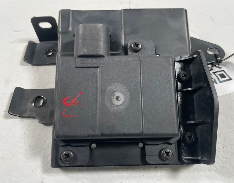 Load image into Gallery viewer, 25-26 HYUNDAI TUCSON REAR RIGHT PASSENGER BLIND SPOT RADAR MODULE SENSOR #113008
