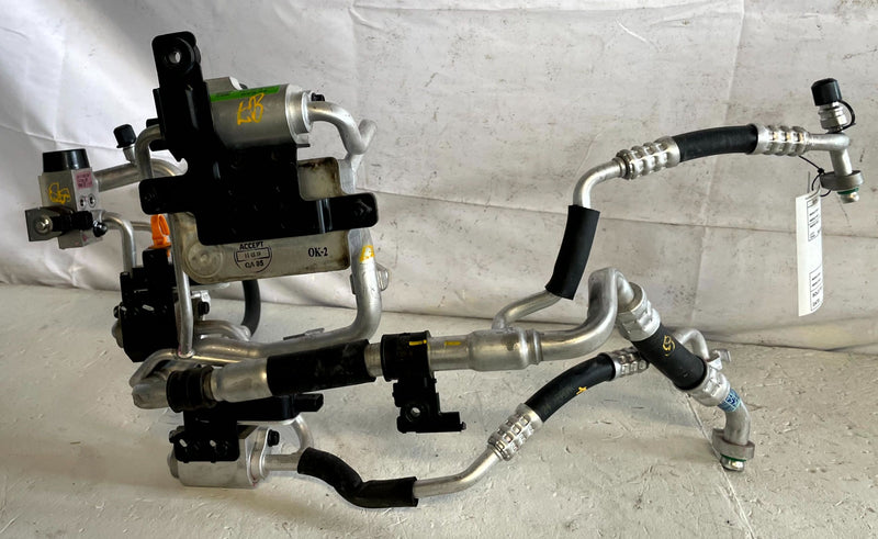 Load image into Gallery viewer, 2023 - 2025 HYUNDAI IONIQ 6 AC HEATER EVAPORATOR CORE COOLER &amp; HOSE PIPE #109846
