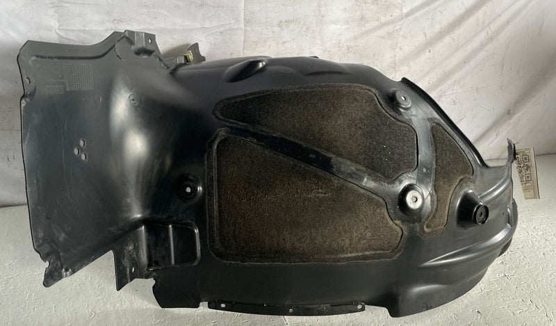 Load image into Gallery viewer, 2019-2025 BMW 330i xDrive G20 FRONT RIGHT FENDER REARWARD SPLASH GUARD # 110311
