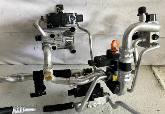 2023 - 2025 HYUNDAI IONIQ 6 AC HEATER EVAPORATOR CORE COOLER & HOSE PIPE