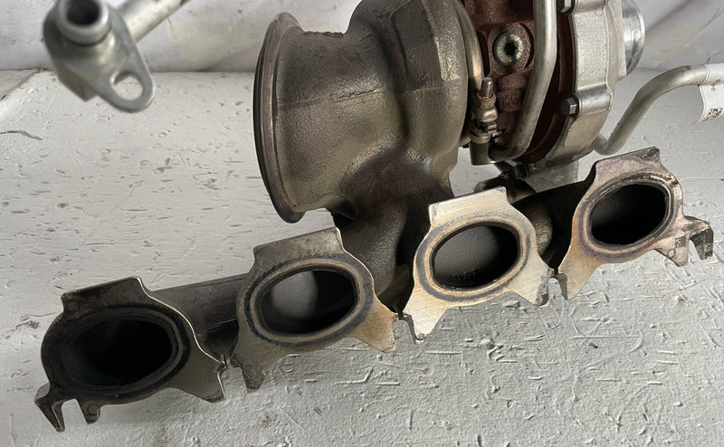 Load image into Gallery viewer, 2019-2025 BMW 330I xDRIVE G20 ENGINE TURBOCHARGER EXHAUST MANIFOLD 2.0L # 110308
