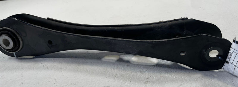 Load image into Gallery viewer, 2022-2025 GENESIS GV70 REAR LEFT PASSENGER LOWER TRAILING CONTROL ARM # 107515
