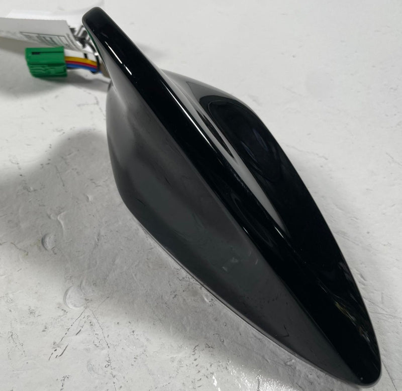 Load image into Gallery viewer, 2025-2026 HYUNDAI TUCSON REAR ROOF SHARK FIN ANTENNA MODULE 96210CW300EB #113024
