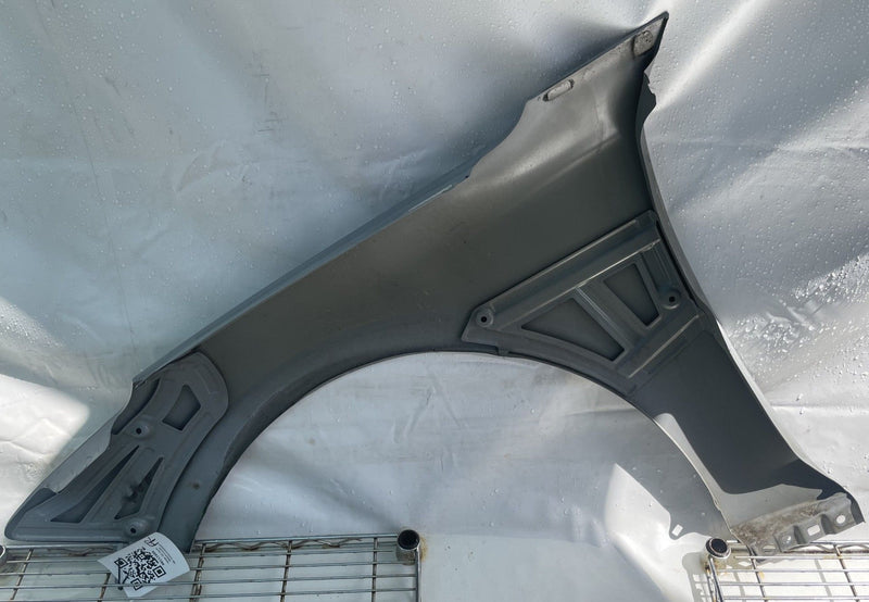 Load image into Gallery viewer, KIA K5 FRONT RIGHT PASSENGER FENDER PANEL ASSEMBLY SILVER (ERG) 21-26 # 111806
