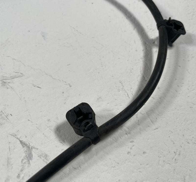 Load image into Gallery viewer, 2022-2026 HYUNDAI TUCSON FRONT RIGHT PASSENGER ABS WHEEL SPEED SENSOR # 113004
