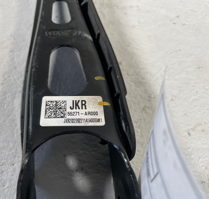 Load image into Gallery viewer, 2022-2025 GENESIS GV70 REAR RIGHT PASSENGER LOWER TRAILING CONTROL ARM # 107513
