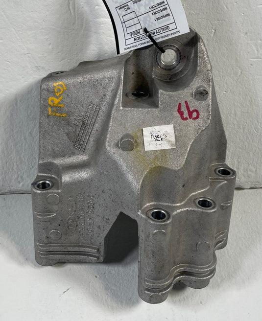2022-25 GENESIS GV70 FRONT RIGHT SIDE ENGINE MOUNT SUPPORT BRACKET 2.5L