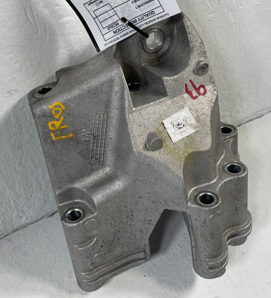 2022-25 GENESIS GV70 FRONT RIGHT SIDE ENGINE MOUNT SUPPORT BRACKET 2.5L