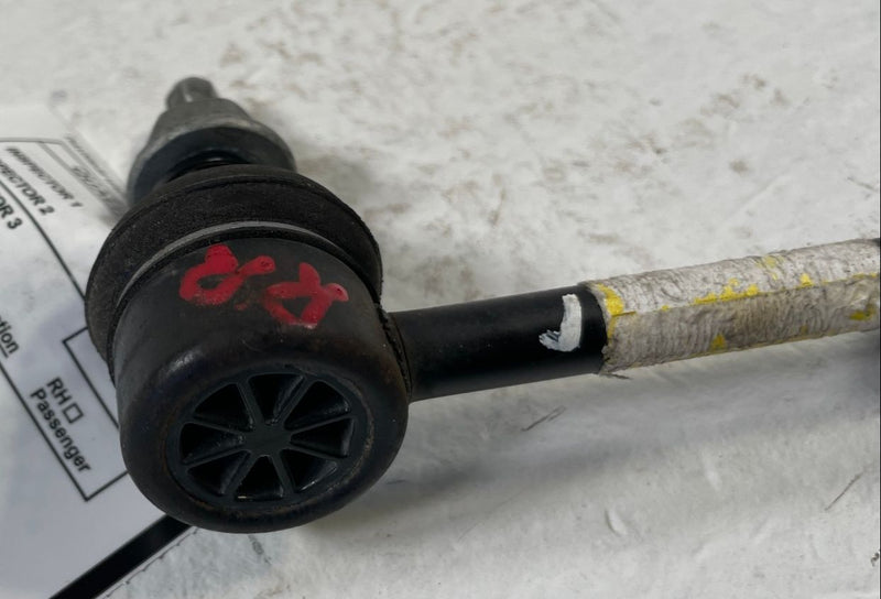 Load image into Gallery viewer, 2022 - 2025 GENESIS GV70 REAR RIGHT STABILIZER SWAY ANTI ROLL BAR LINK # 107510
