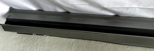 2022 - 2024 KIA EV6 GT LINE LEFT DRIVER SIDE SKIRT ROCKER MOLDING PANEL