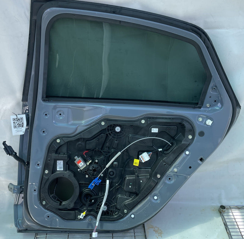Load image into Gallery viewer, HYUNDAI IONIQ 6 REAR RIGHT SIDE DOOR SHELL ASSEMBLY BLUE (NY9) 2023-2025 #112316
