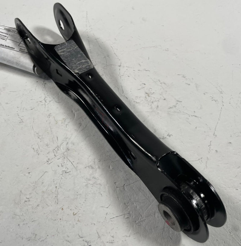 Load image into Gallery viewer, 2022-2026 HYUNDAI TUCSON FWD REAR LEFT DRIVER SIDE LATERAL CONTROL ARM # 113010
