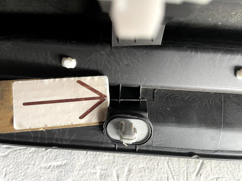 Load image into Gallery viewer, 2022 - 2024 KIA EV6 GT LINE LEFT DRIVER SIDE SKIRT ROCKER MOLDING PANEL # 109955
