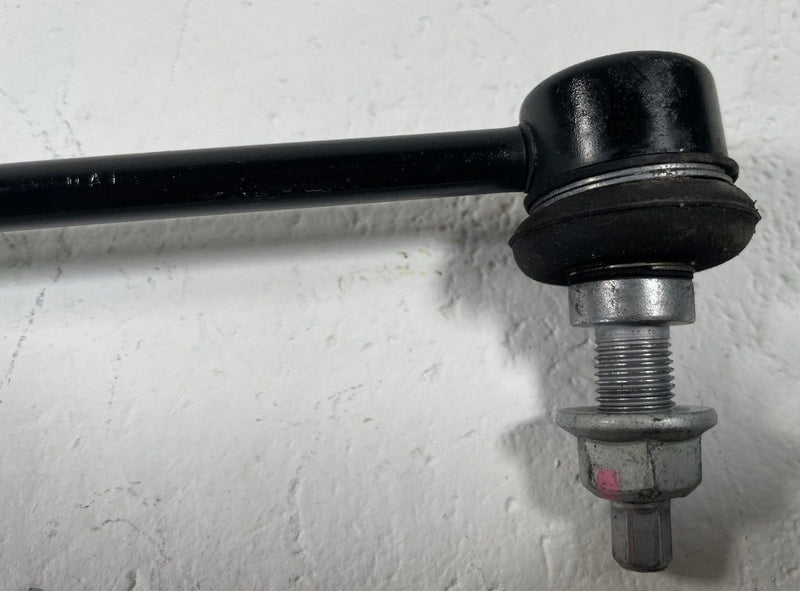 Load image into Gallery viewer, 22-26 HYUNDAI TUCSON FRONT LEFT OR RIGHT STABILIZER SWAY BAR END LINK # 113014
