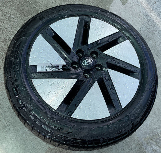 HYUNDAI IONIQ 6 18x7.5 BLACK 7-SLOT ALLOY WHEEL RIM W/TIRE (ONLY