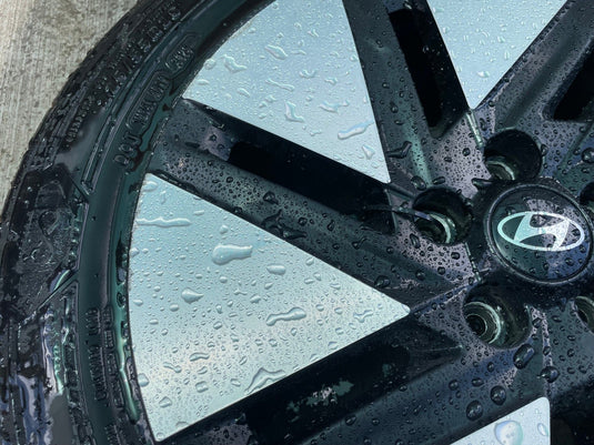 HYUNDAI IONIQ 6 18x7.5 BLACK 7-SLOT ALLOY WHEEL RIM W/TIRE (ONLY