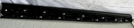 2022 - 2024 KIA EV6 FRONT RIGHT PASSENGER SIDE LOWER DOOR MOLDING PANEL