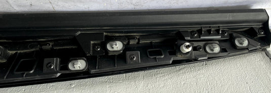 2022 - 2024 KIA EV6 FRONT RIGHT PASSENGER SIDE LOWER DOOR MOLDING PANEL