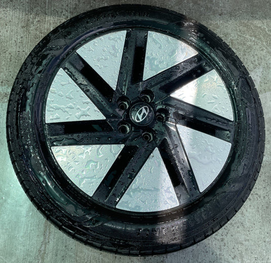 HYUNDAI IONIQ 6 18x7.5 BLACK 7-SLOT ALLOY WHEEL RIM W/TIRE (ONLY