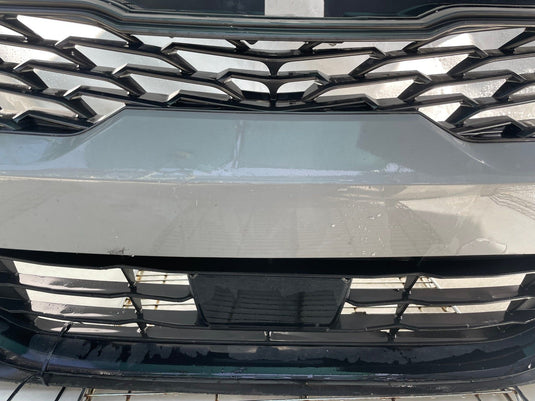 KIA K5 GT FRONT BUMPER COVER ASSEMBLY W/GRILLES SILVER (C7S) 2021-2024
